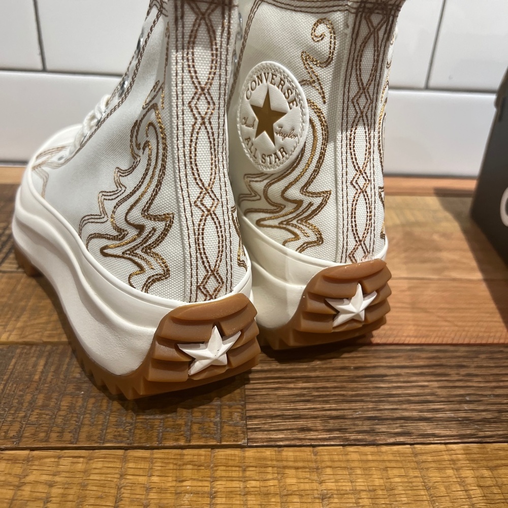 CONVERSE Run Star Hike Platform High Western Embroidery New Women's - Picture 3 of 4